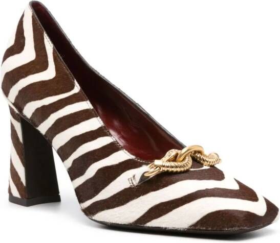 Tory Burch Jessa pumps met zebraprint Bruin