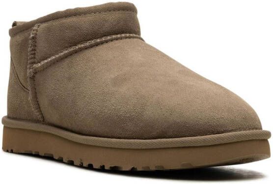 UGG Classic Ultra enkellaarzen Bruin