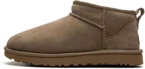 UGG Classic Ultra Mini suède laarzen Bruin