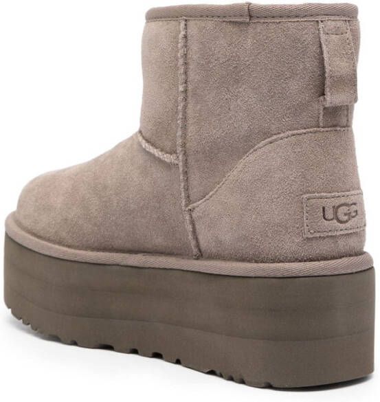 UGG Classic Ultra Mini suède laarzen Grijs