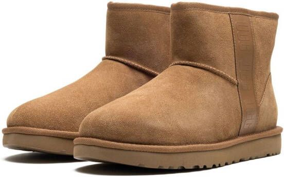 UGG Enkellaarzen met logoband Bruin