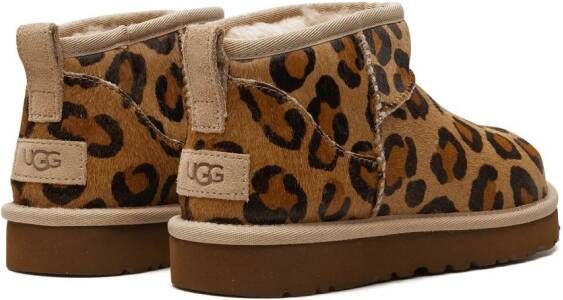 UGG Enkellaarzen met luipaardprint Bruin