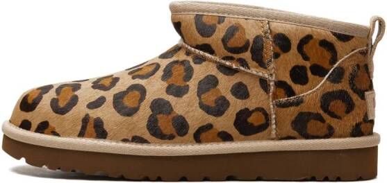 UGG Enkellaarzen met luipaardprint Bruin