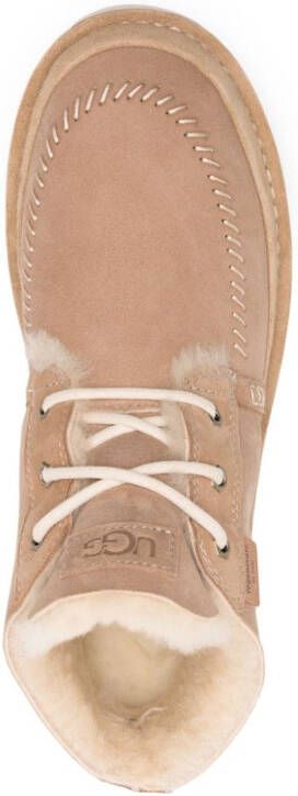 UGG Neumel veterlaarzen Beige