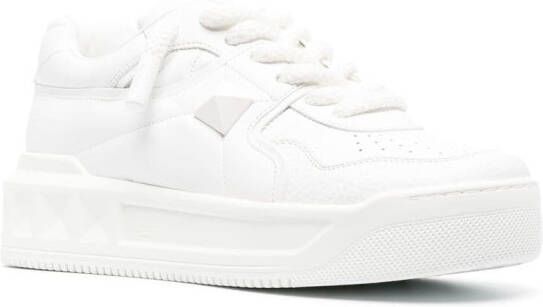 Valentino Garavani One Stud XL leren sneakers Wit