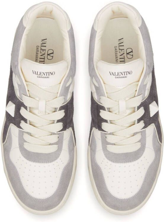 Valentino Garavani One Stud XL leren sneakers Wit