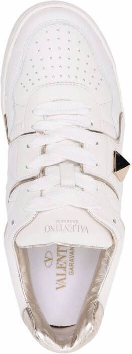 Valentino Garavani One Stud sneakers met studs Wit