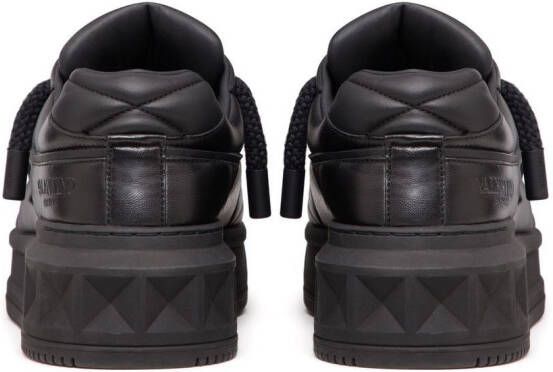 Valentino Garavani One Stud XL leren sneakers Zwart