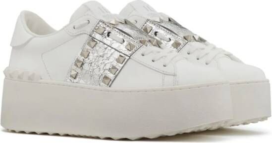 Valentino Garavani Rockstud Untitled metallic sneakers met plateauzool Wit