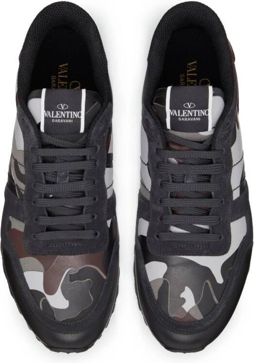 Valentino Garavani Rockrunner sneakers met camouflageprint Zwart