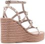 Valentino Garavani 95 mm Rockstud espadrilles met sleehak Roze - Thumbnail 4