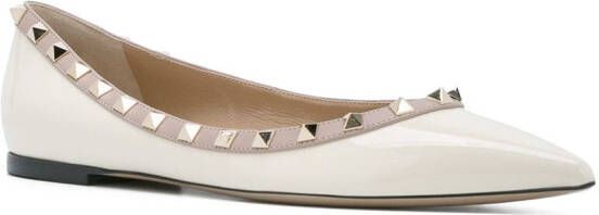 Valentino Garavani Rockstud ballerina's Beige