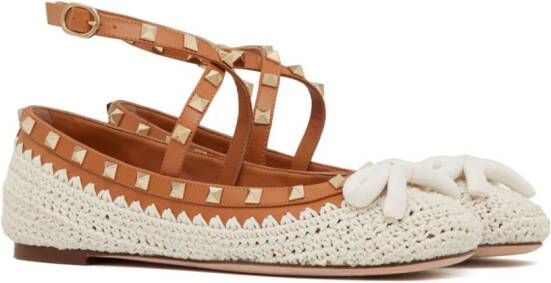 Valentino Garavani Rockstud ballerina's met borduurwerk Beige