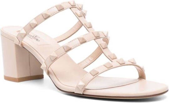 Valentino Garavani Rockstud gekooide sandalen Beige