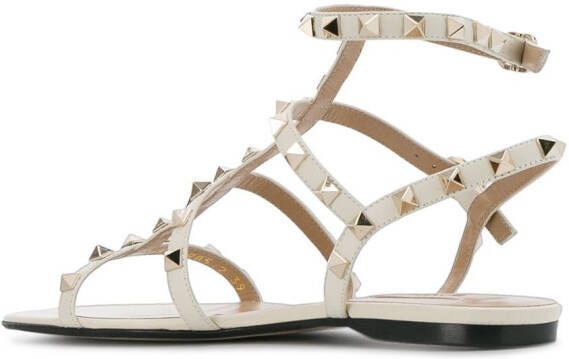 Valentino Garavani Rockstud caged flat sandals Wit