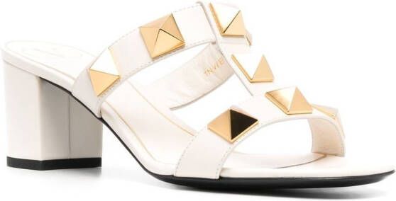Valentino Garavani Rockstud T-bar sandalen Beige
