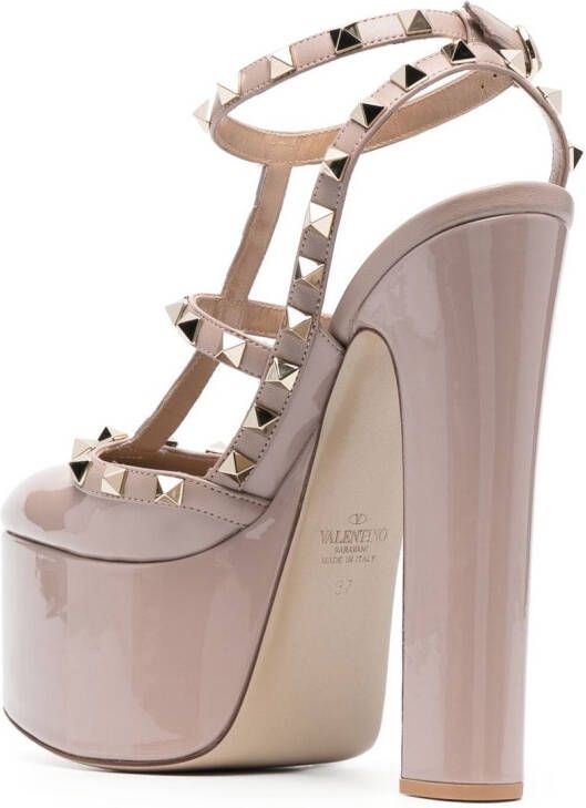 Valentino Garavani Rockstud pumps met plateauzool Beige