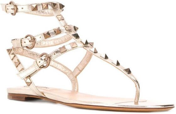 Valentino Garavani Rockstud metallic sandalen Beige