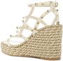 Valentino Garavani Rockstud sandalen met sleehak Beige - Thumbnail 3