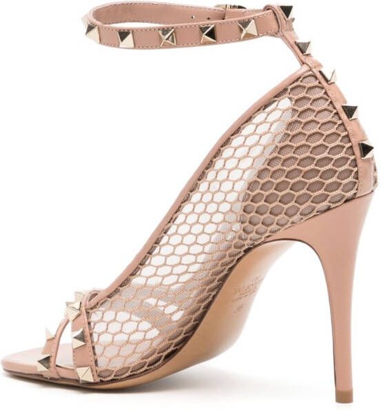 Valentino Garavani Rockstud sandalen met stilettohak Beige