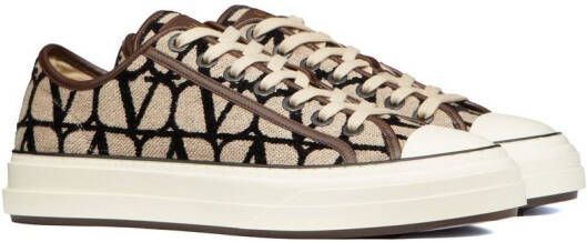 Valentino Garavani Sneakers met print Beige