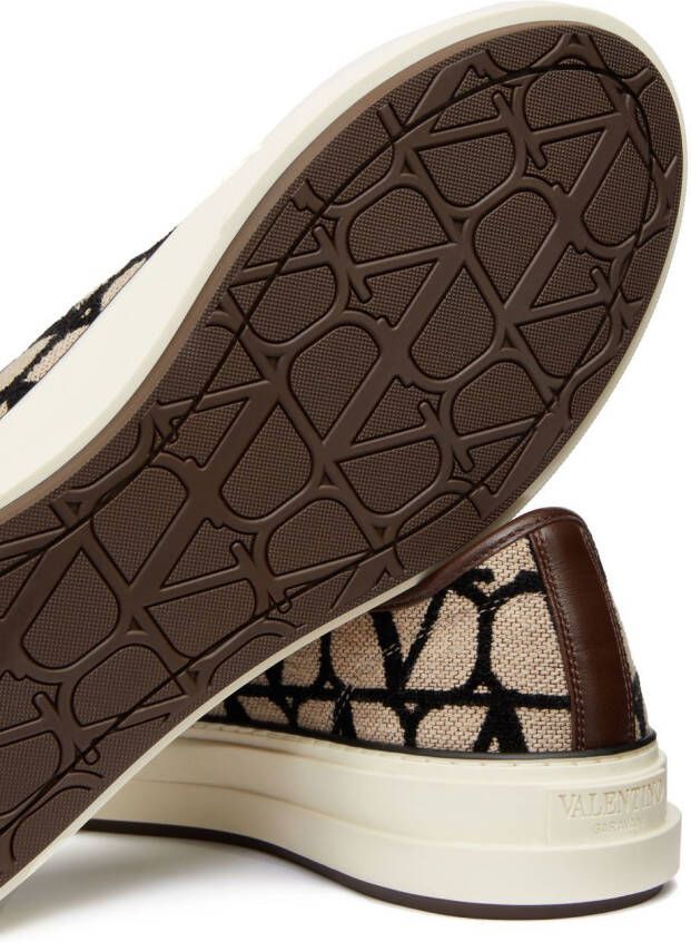 Valentino Garavani Sneakers met print Beige