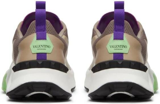 Valentino Garavani True Act sneakers met vlakken Beige