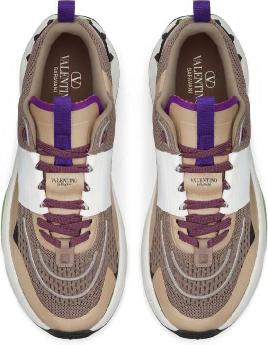 Valentino Garavani True Act sneakers met vlakken Beige
