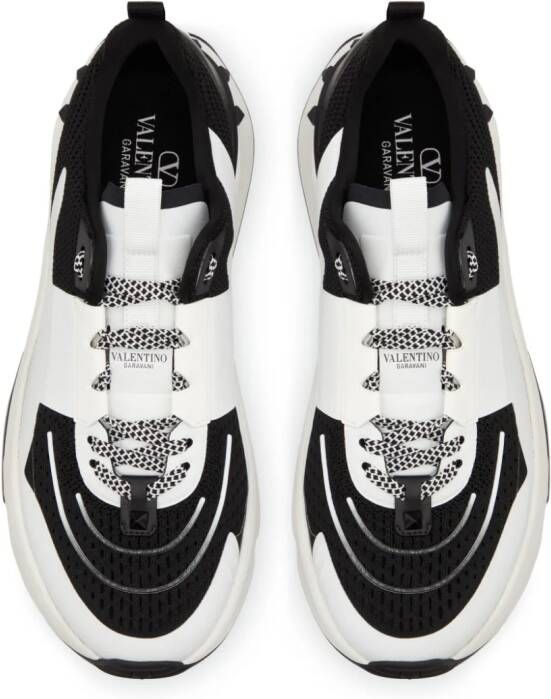 Valentino Garavani True Act sneakers met vlakken Zwart