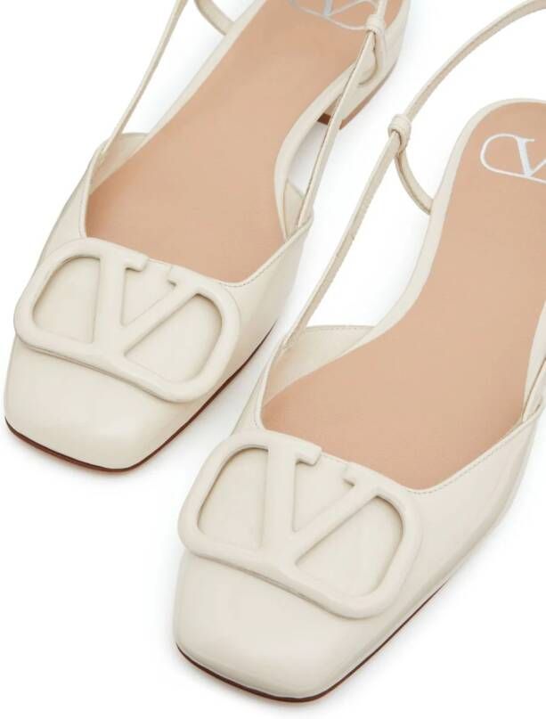 Valentino Garavani VLogo slingback ballerina's Beige