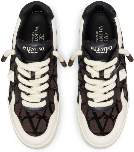 Valentino Garavani One Stud XL leren sneakers Bruin