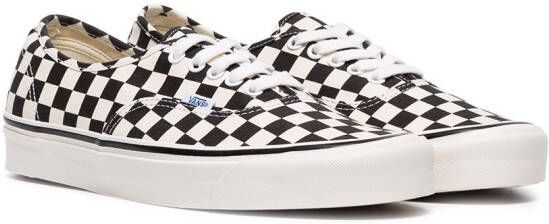 Vans black and white UA Classic Lace-Up DX check cotton sneakers Zwart