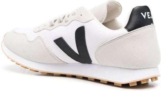 VEJA Low-top sneakers Beige