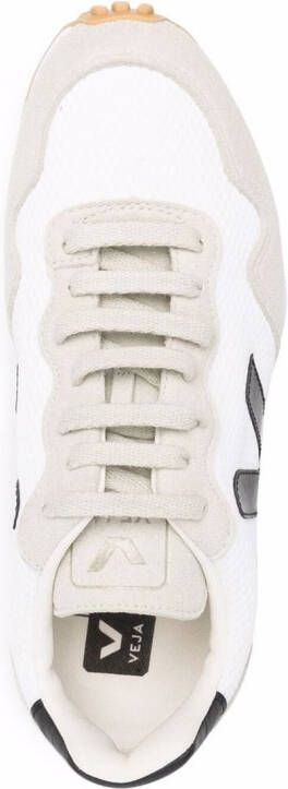 VEJA Suède sneakers met logo Beige