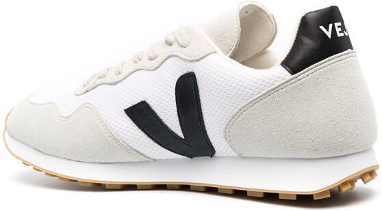 VEJA Sneakers met logopatch Wit
