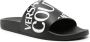 Versace Jeans Couture Shelly slippers met logo-reliëf Zwart - Thumbnail 2