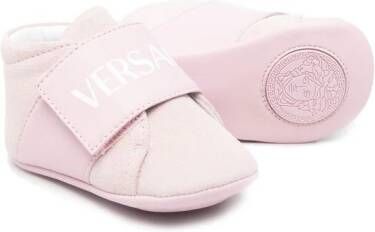 Versace Kids Babyschoentjes met logoband Roze