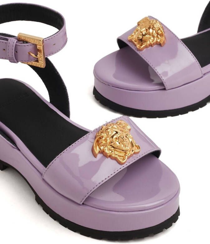 Versace Kids Medusa sandalen met plateauzool Paars