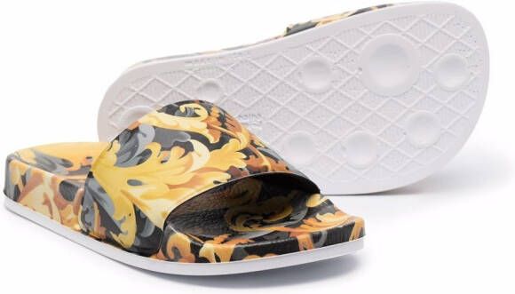 Versace Kids Slippers met barokprint Goud