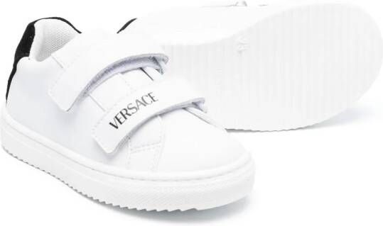Versace Kids Sneakers met logoprint Wit