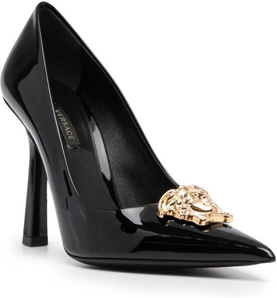 Versace La Medusa 105mm lakleren pumps Zwart