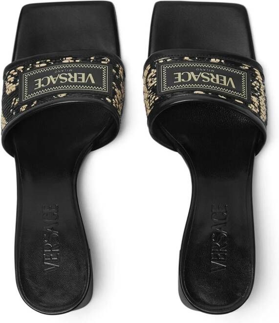 Versace 55 mm Theia Barocco raffia sandalen Zwart