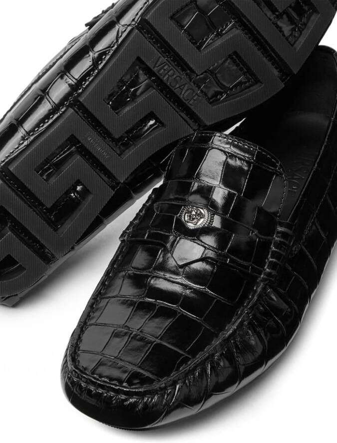 Versace Medusa loafers met krokodillen-reliëf Zwart