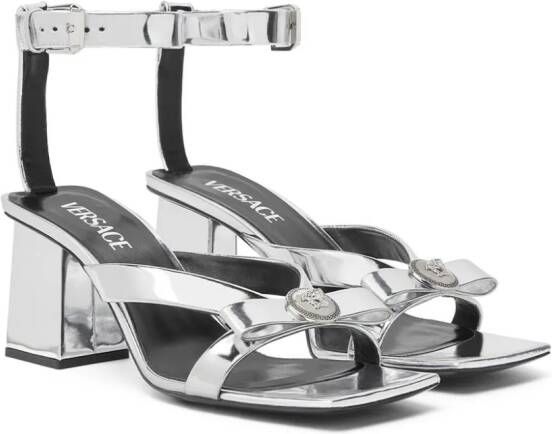Versace Medusa Head sandalen met Medusa-plakkaat Zilver