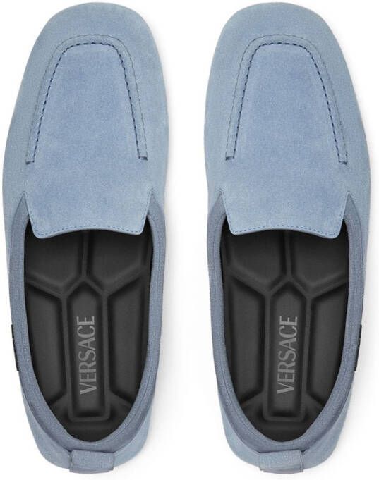 Versace Suède loafers met stiksels Blauw