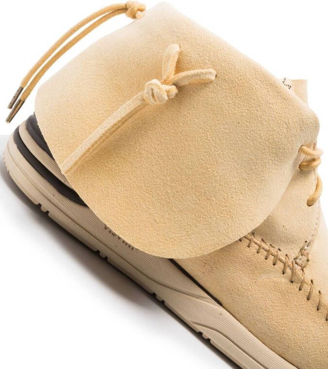 visvim Enkellaarzen met veters Geel