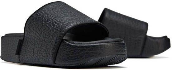 Y-3 Slippers met open neus Zwart