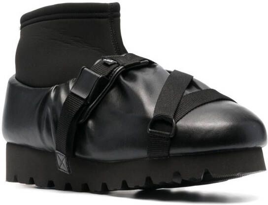 YUME Camp sneakers met gesp Zwart