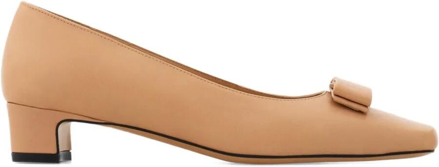 Ferragamo 30 mm Iconic pumps met strik Beige