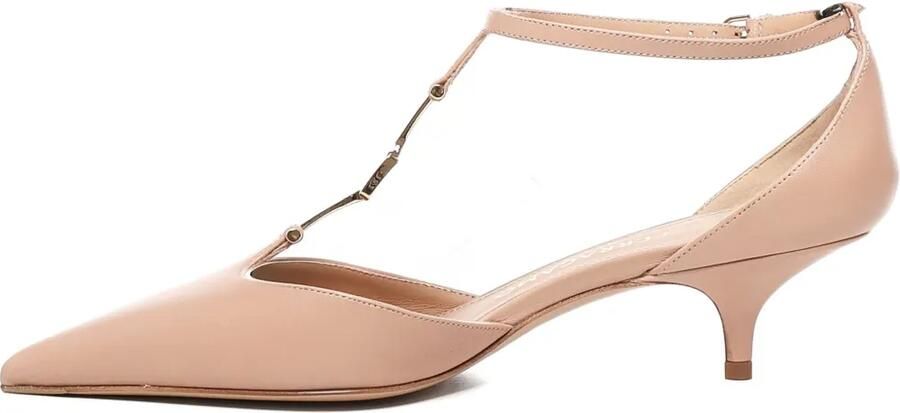 Ferragamo 40 mm pumps met enkelbandjes en puntige neus Beige